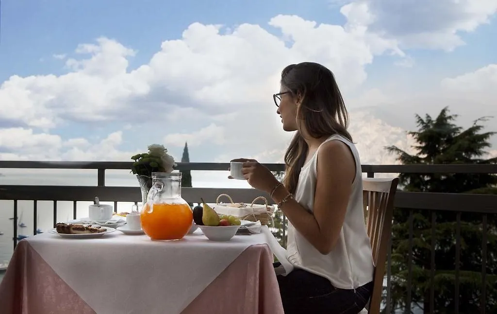 **  Hotel Villa Orizzonte Malcesine Italy