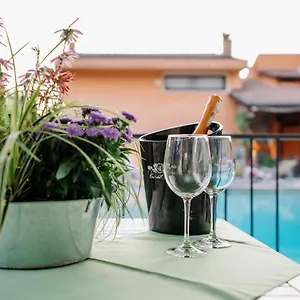 La Dolce Bed & Breakfast